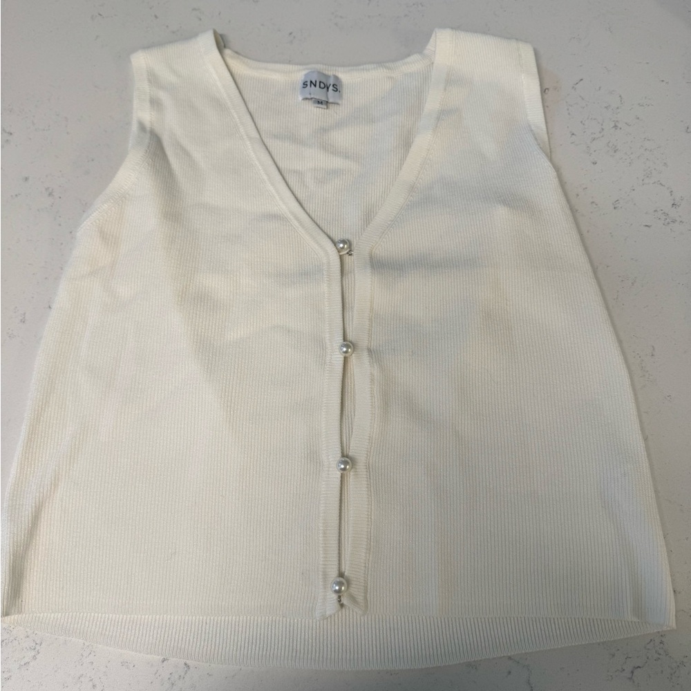 SNDYS Women's White Pearl Button Tank Top